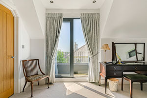 Bedroom- click for photo gallery